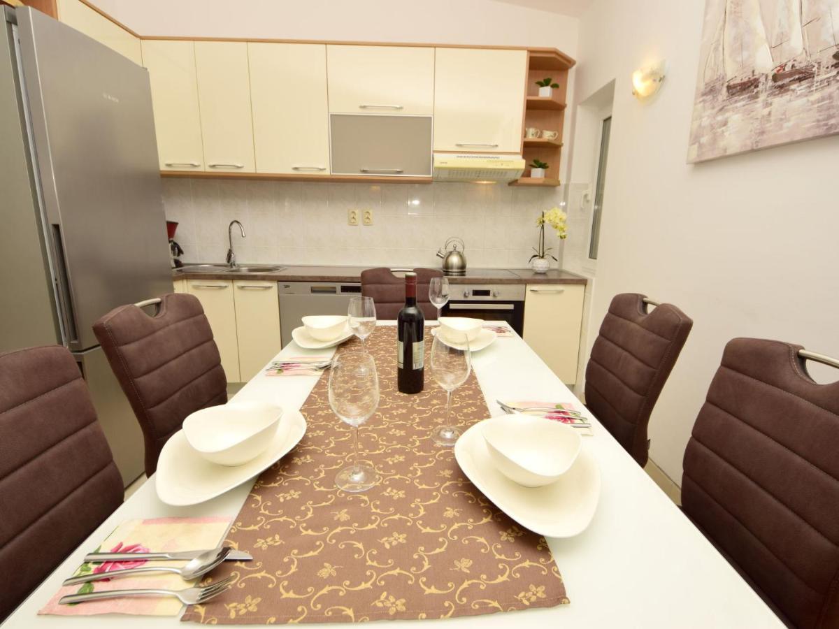 Apartment Mornar-2 By Interhome โตรกีร์ ภายนอก รูปภาพ